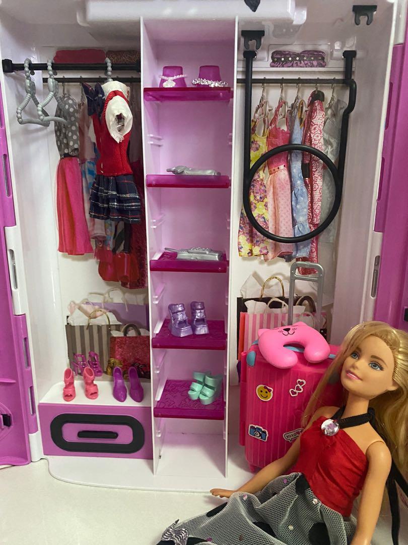 Barbie Ultimate Closet Doll and Accessory,Multicolor