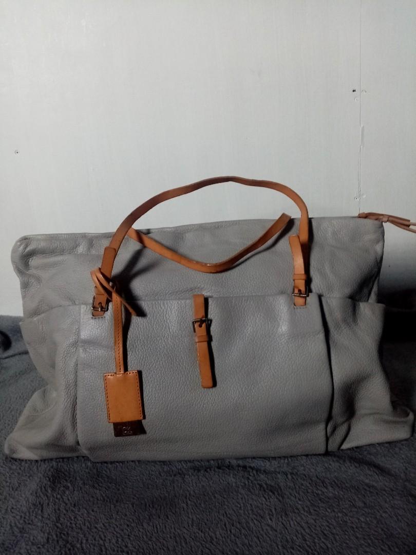 Calvin Klein Shoulder Bag / Travel Bag, Luxury, Bags & Wallets on Carousell