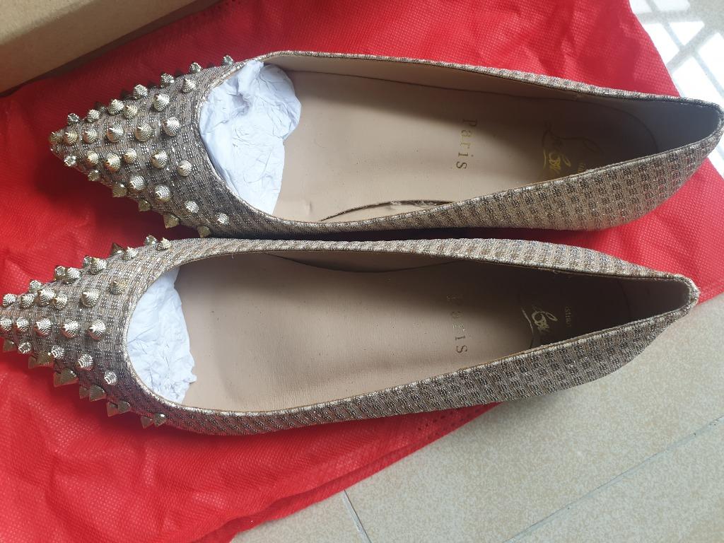 Spikyshell louboutin deals