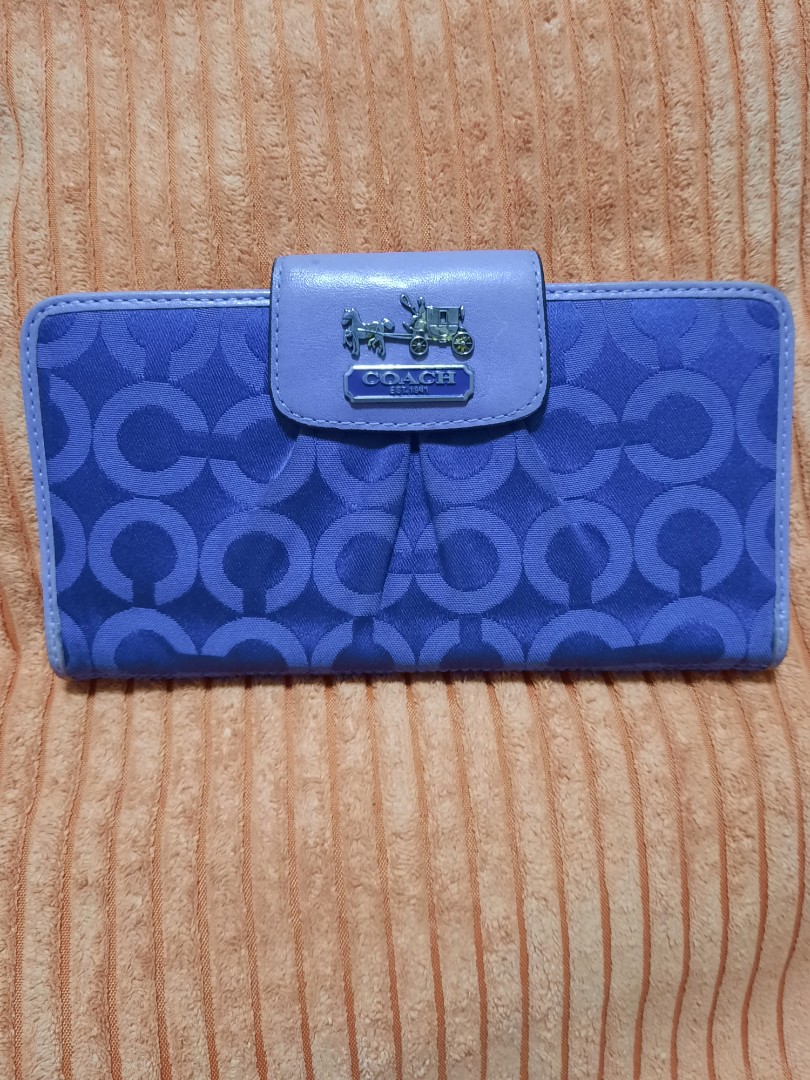 Coach long wallet, Women's Fashion, Bags & Wallets, Wallets & Card