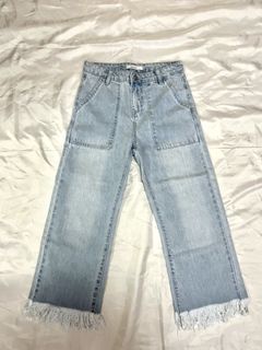 (Category: ) located in . Submitted by rlyewears (Listing ID 1160949639, Image 1). Description: .