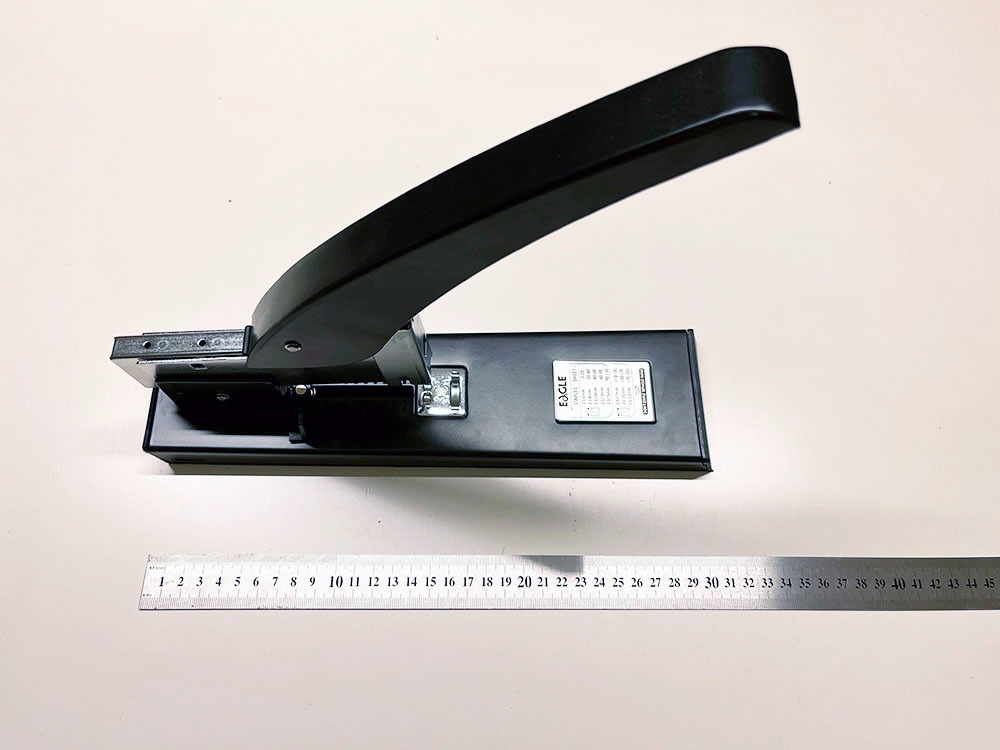 Eagle Heavy Duty Stapler, Hobbies & Toys, Stationery & Craft