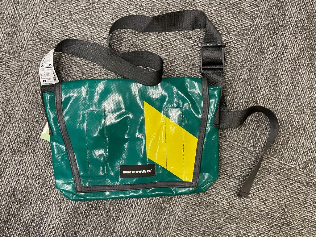 FREITAG F14 Dexter 潮人專屬環保包(green), 男裝, 袋, 腰袋、手提袋