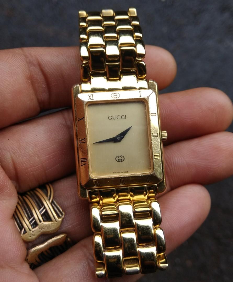 GUCCI TANK SWISS WATCH LUXURY VINTAGE 