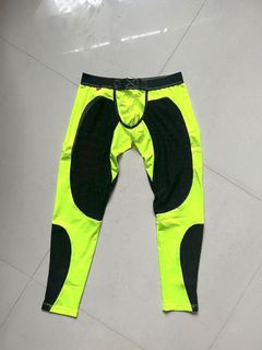 （分類：）位於 。 由 boy_undie 提交（商品編號 1160018046，圖片 1）。簡介： 。