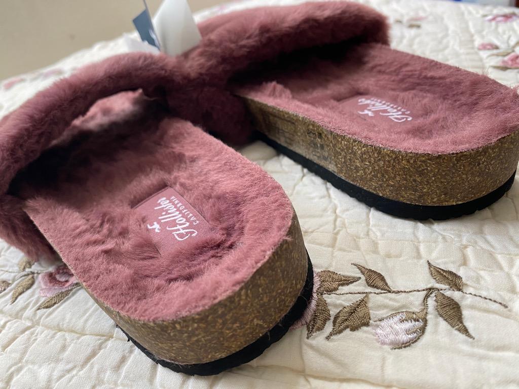 Hollister Faux Fur slide includes Delivery. Women s Fashion