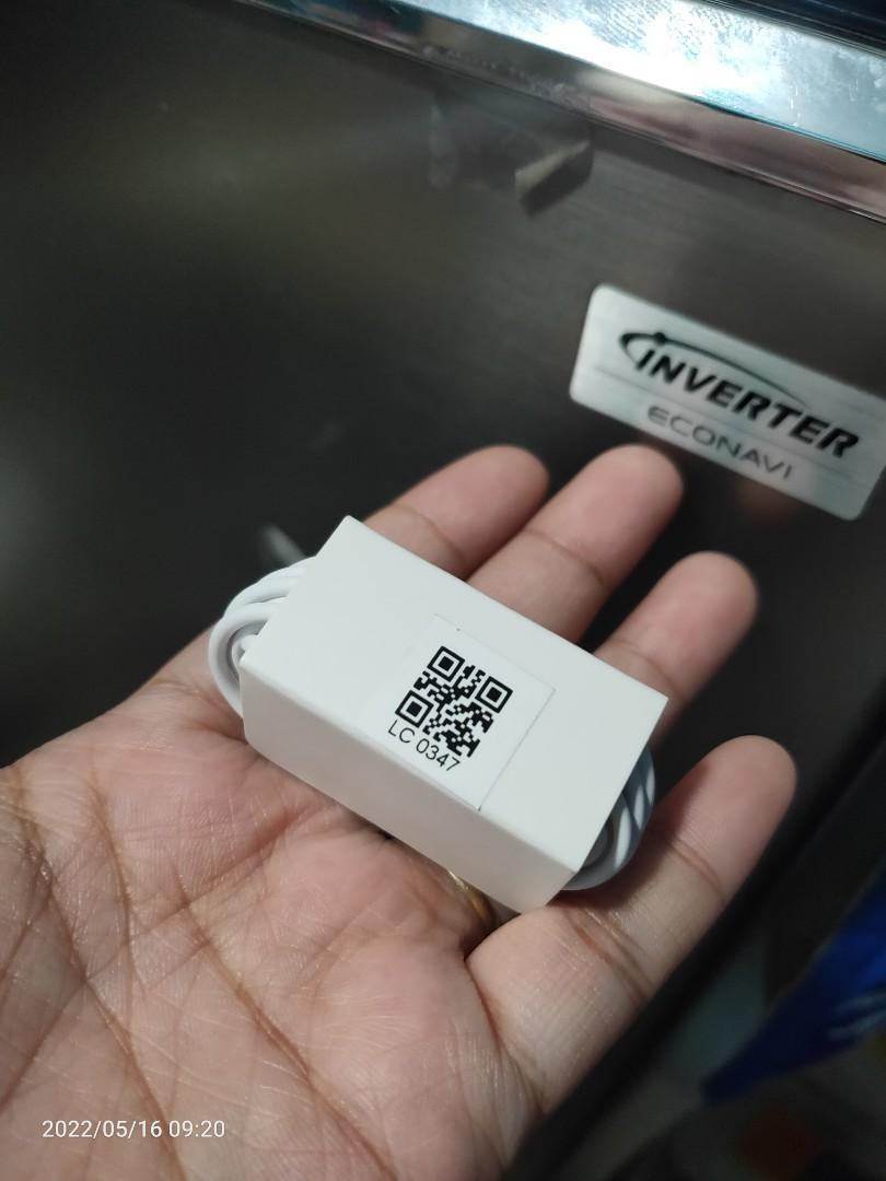 Huawei Original Type c port Headset ( Earpods type ) (Category: Headphones & Headsets) located in Mandaluyong City. Submitted by kim091522 (Listing ID 1160865789, Image 2). Description: ORIGINAL EARPODS TYPE HEADSET FROM HUAWEI P SERIES/NOVA SERIES/MATE SERIES PORT TYPE: -3.5 mm Round earjack - Type c port FEATURES: -Dynamic Sounds - Great bass - comfortable wear/ fit on ears - with Mic so you can use it for calls -Volume Rocker Up and Down no bo