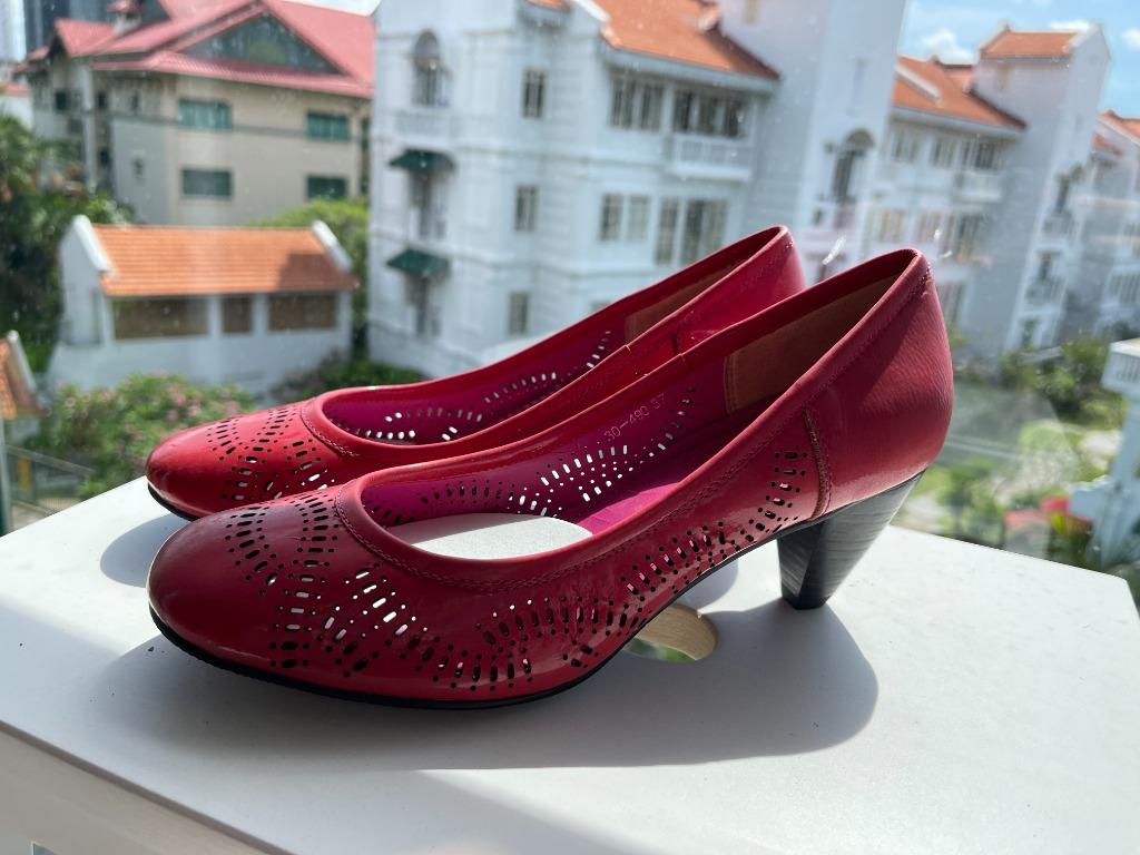 Pink pumps size 5 hot sale