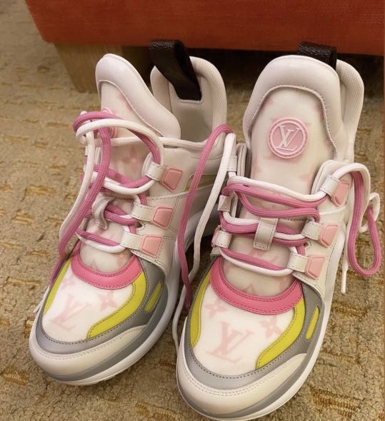 Louis Vuitton 1AB14J LV Archlight Sneaker , Pink, Confirm