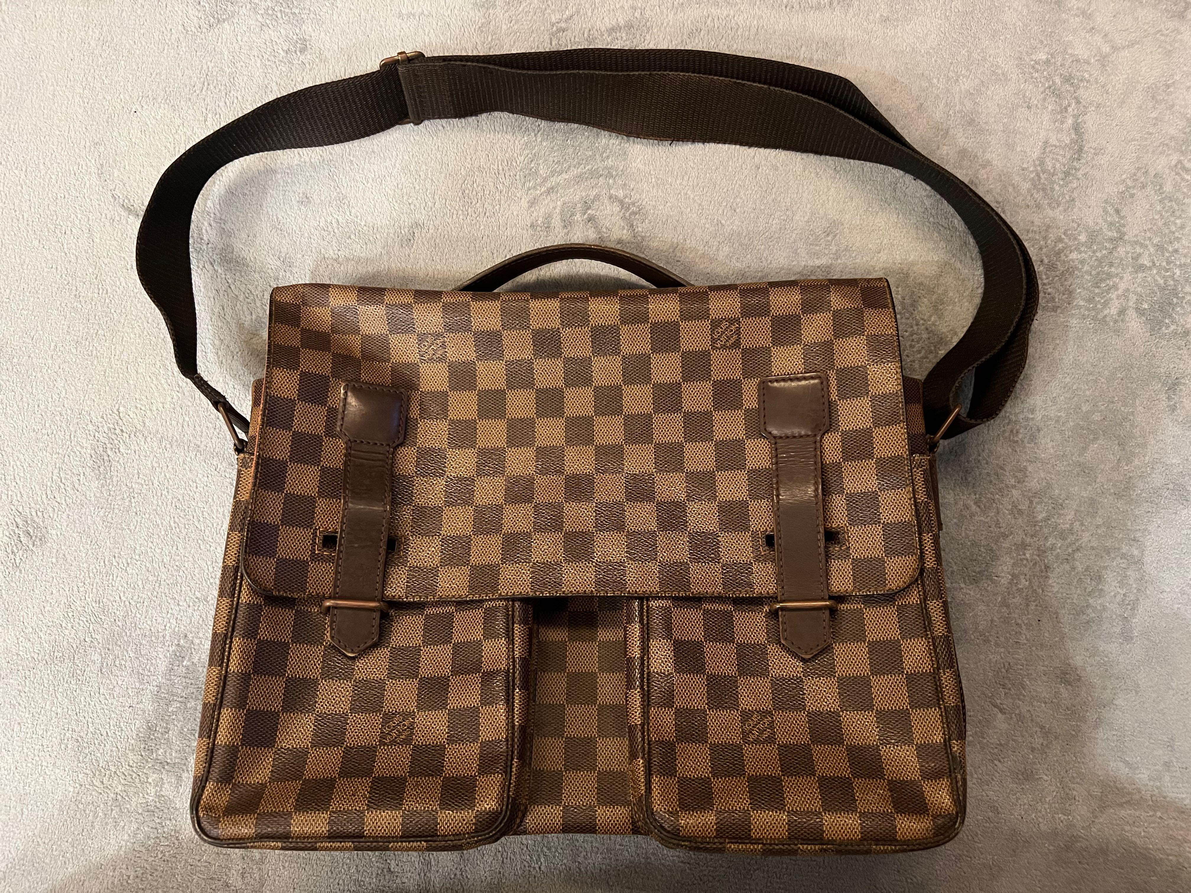 Louis Vuitton 2022 pre-owned Broadway Messenger Bag - Farfetch