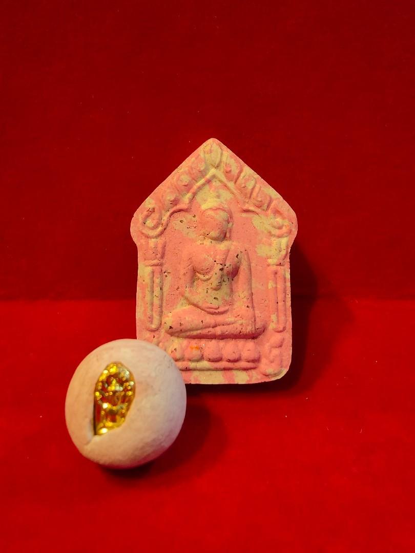 Lp Aphai (Category: Religious Items) located in Singapore. Submitted by norman88 (Listing ID 1161043607, Image 1). Description: 1. Mix Pink & Loop Oom No:10 & No:181 ($58) 2. White,Black,Orange &Loop Oom No:4 & No:88 ($58) 3. Blue,Orange,Black & Loop Oom No:13 & No:21 ($58) Phra Khun Pean Angathat Buraphrajan 2565 今年必进＋必收的反手坤平，把好的一切转进来，不好的转出去🥰 由三位制作坤平圣物都非常出名的师父联手加持，用料圣殊，还由古巴乌拉萨 师父点上人缘膏👍😲 第一次法会 🙏🏻 LP Aphai 第二次法会 🙏🏻 啊囋西亚师父 第三次法会 🙏🏻 古巴乌拉萨师父