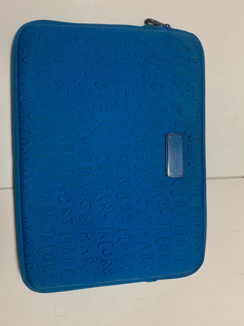 marc jacobs laptop sleeve