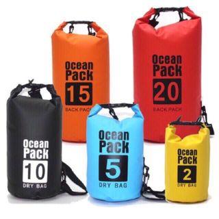 Ocean Pack Waterproof Beach Bag 5L (Black)