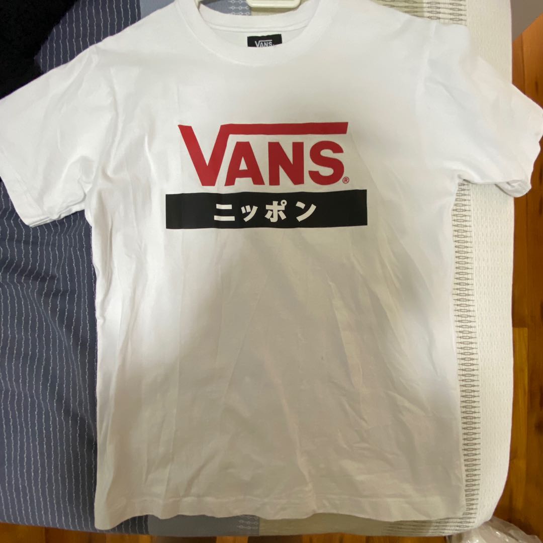 klep Broek Uitwerpselen Original Vans Japan Tshirt, Men's Fashion, Tops & Sets, Tshirts & Polo  Shirts on Carousell