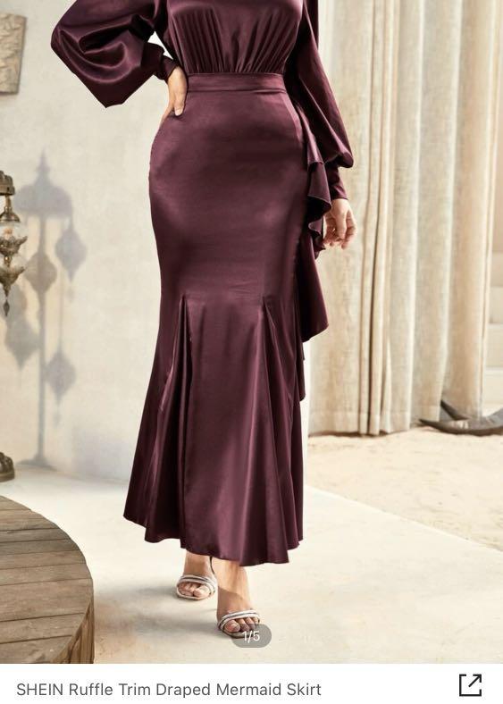 Ruffle Trim Drape Mermaid Skirt (Category: Bottoms) located in Kuala Lumpur. Submitted by rebeccajemma (Listing ID 1160986885, Image 1). Description: no more pic no nego .