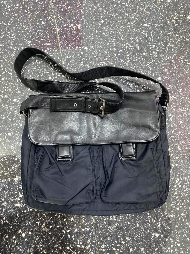 Sacsny y'saccs, Men's Fashion, Bags, Sling Bags on Carousell