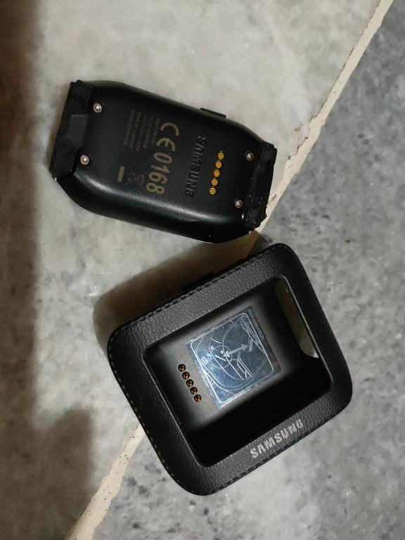 SAMSUNG GALAXY WATCH STRAP BROKEN .CONDITION TIPTOP Men s Fashion