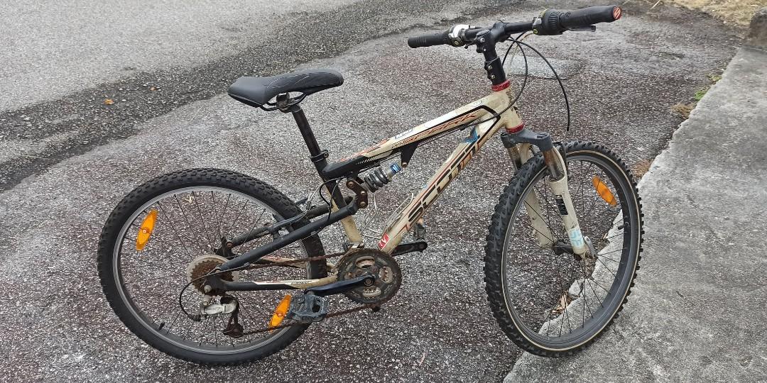 Scott spark sale 24