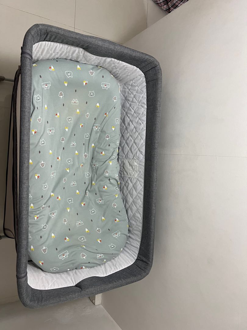 Second hand baby bed, Babies & Kids, Baby Nursery & Kids Furniture, Bed