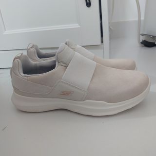（分類：）位於 。 由 528May 提交（商品編號 1160859556，圖片 1）。簡介： 。
