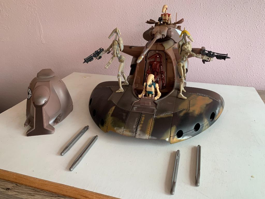 Bizak Star Wars AAT – Char De Combat Blindé 13 Cm Avec Figurine Battle Droid, Micro Galaxy Squadron