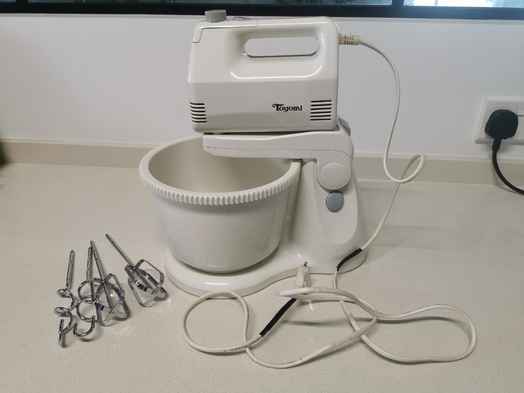 toyomi hand mixer