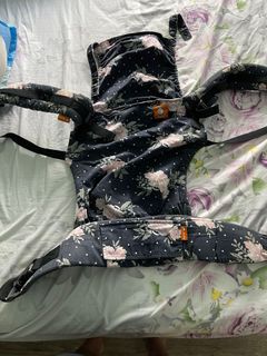 (Category: ) located in . Submitted by hannaph (Listing ID 1160888376, Image 1). Description: .