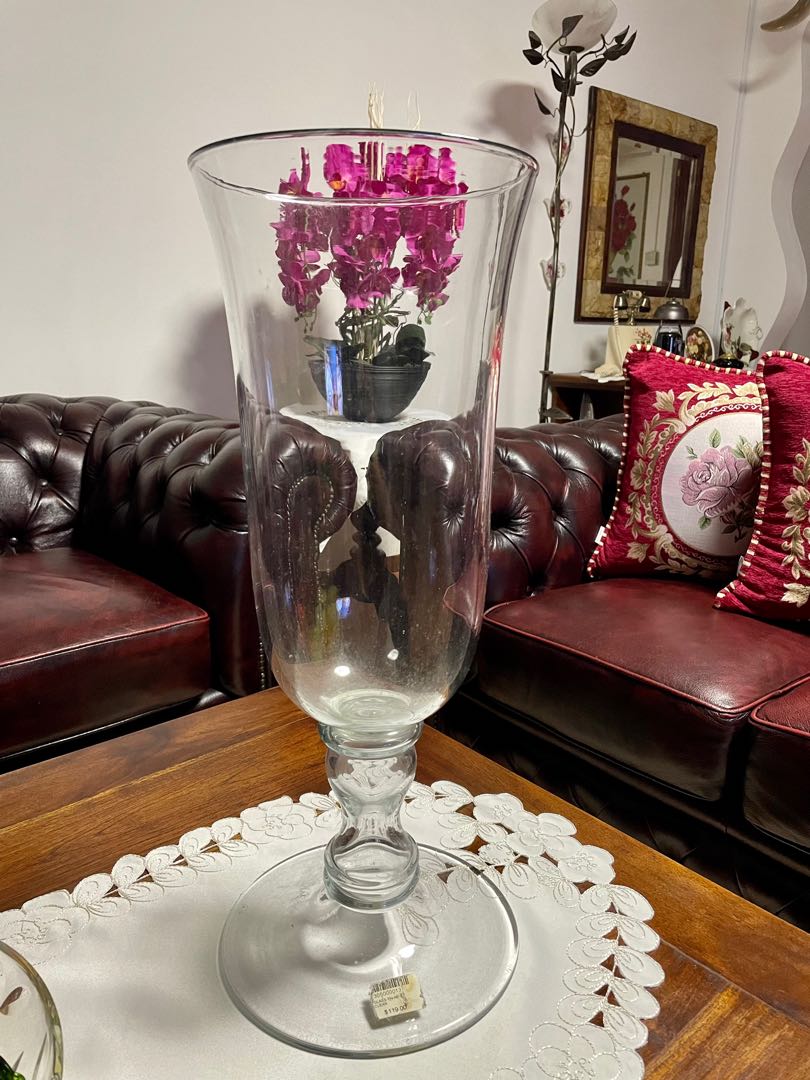 Unused clear table vase, Furniture & Home Living, Home Decor, Vases