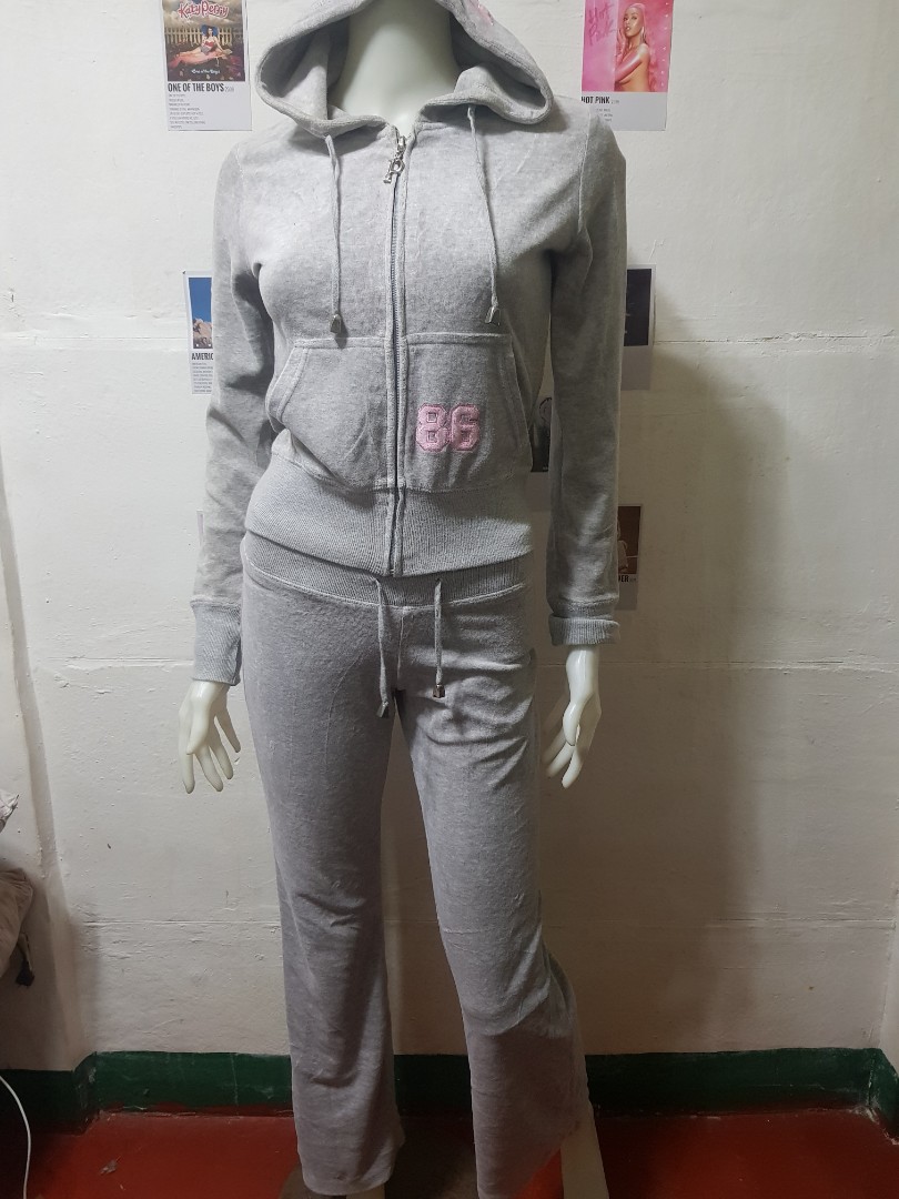 Victoria Secret Pink Tracksuit Jacket and Pants, Women's Fashion, Coats,  Jackets and Outerwear on Carousell