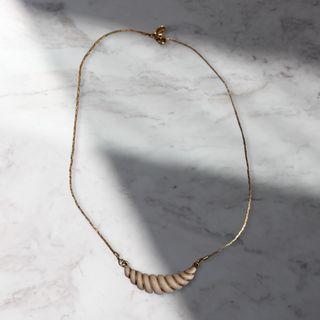 Vintage 1970s Avon Crescent Necklace