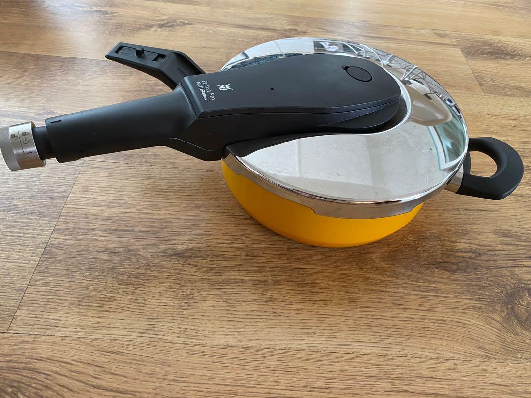 WMF Naturamic Pressure Cooker Perfect Pro 3L, Furniture & Home Living