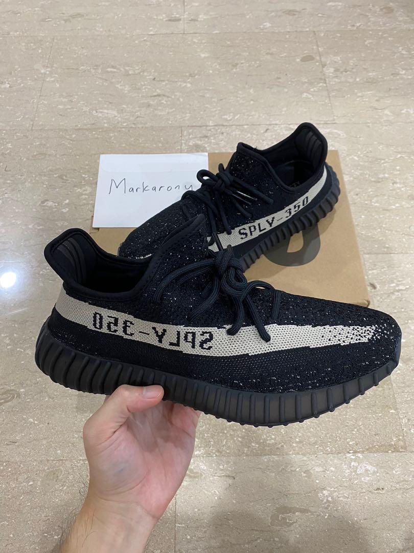 YEEZY 350 V2 Core Black White Oreo US9 UK8.5