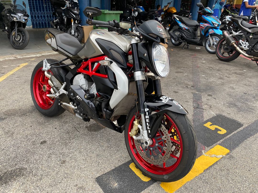 2013 mv deals agusta brutale 800