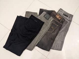 （分類：）位於 。 由 manner.maketh.man 提交（商品編號 1161186943，圖片 1）。簡介： 。