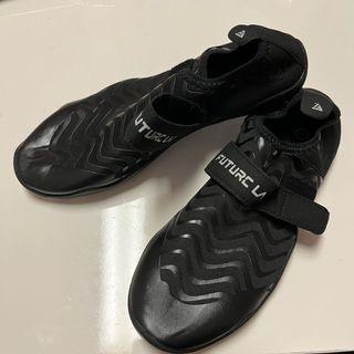 全新 【Future】Skinshoes 涉水運動鞋 25cm。#未來實驗室