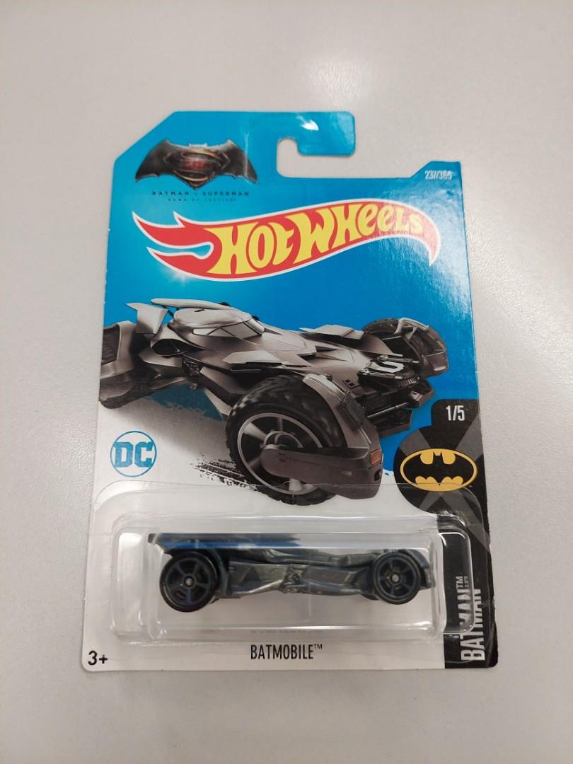 BATMOBILE Batman VS Superman Dawn of Justice 合金車全新未拆