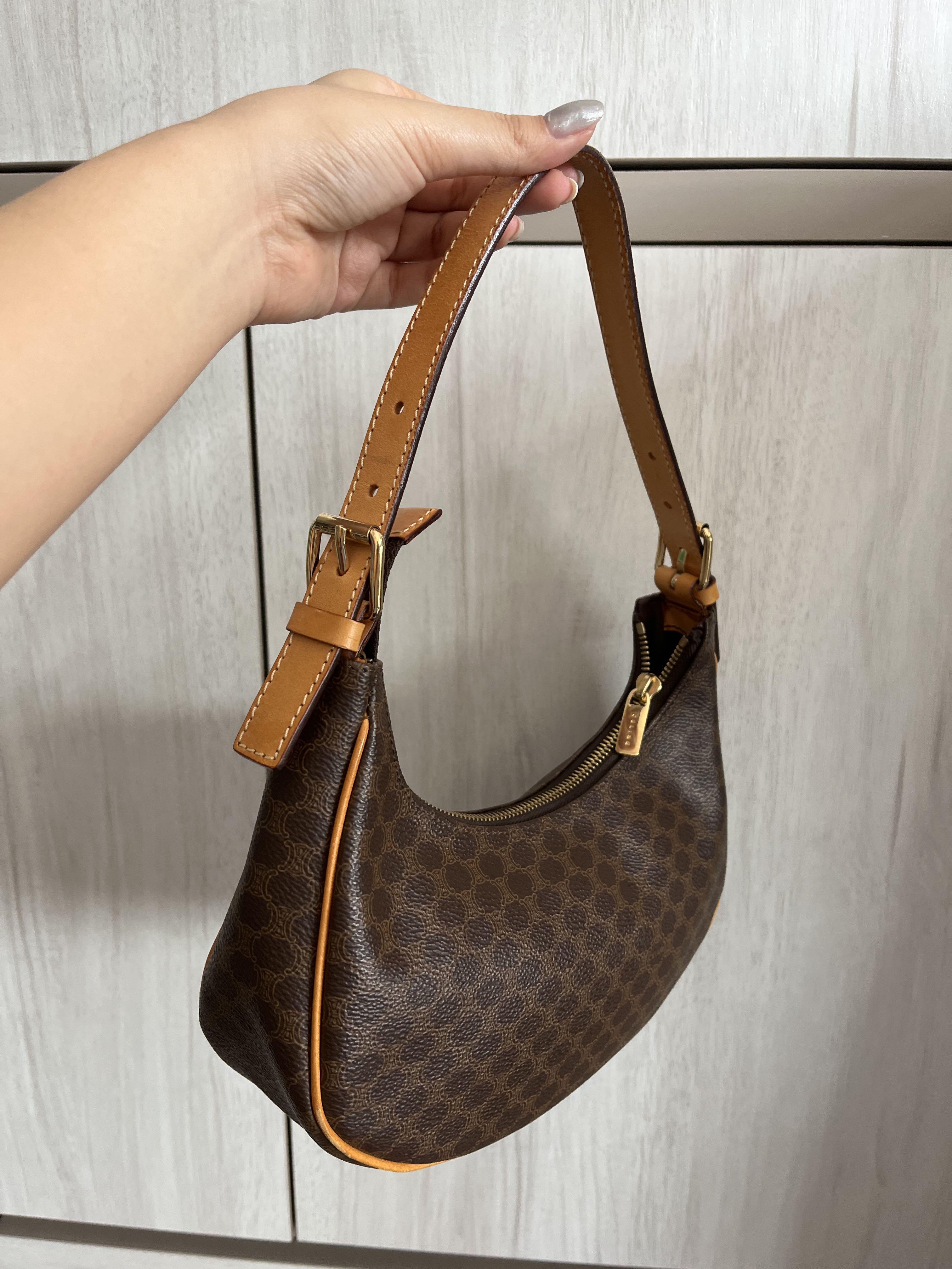 Lisa's Celine Ava Bag, Women's Fashion, Bags & Wallets, Shoulder Bags on  Carousell