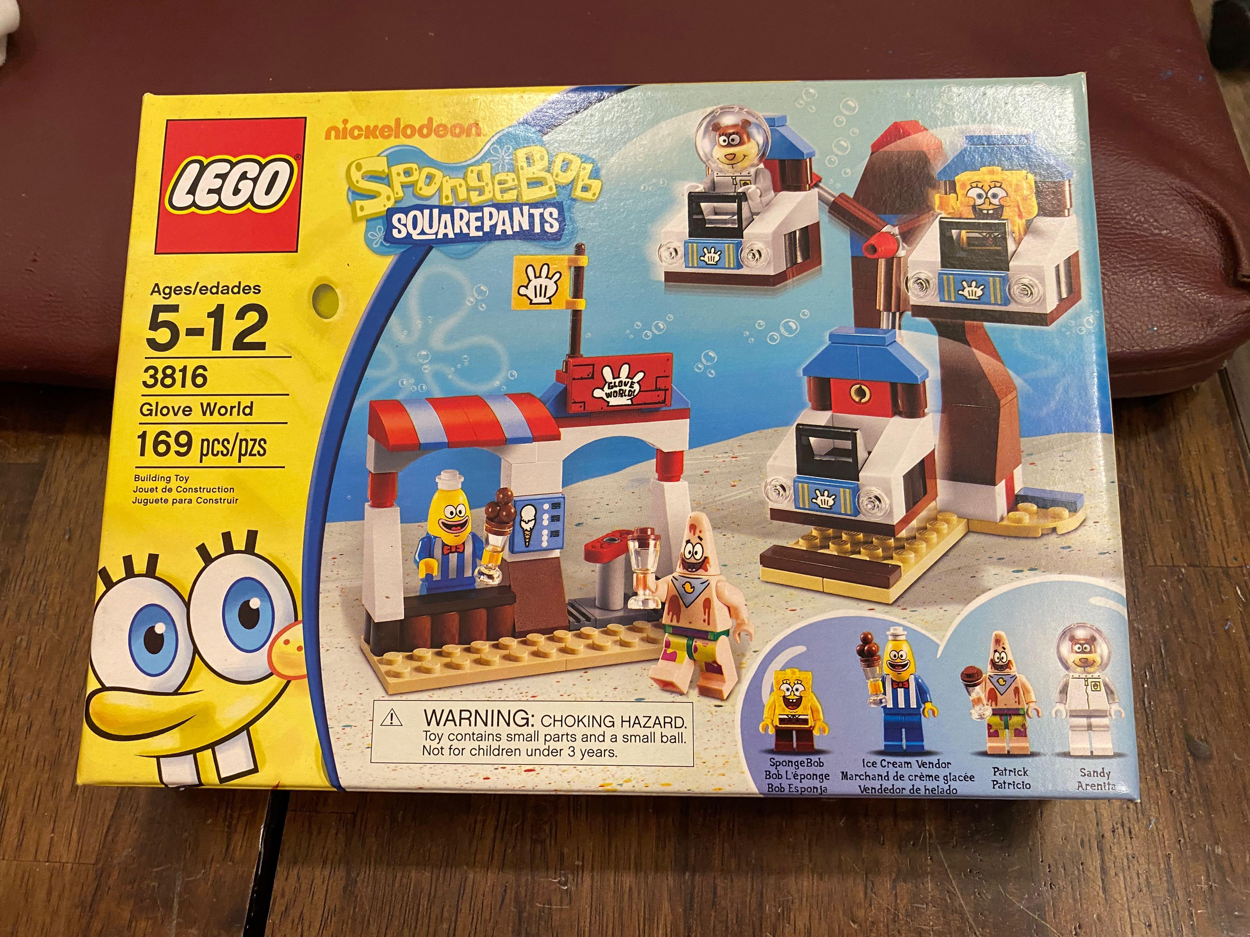 Lego glove store world
