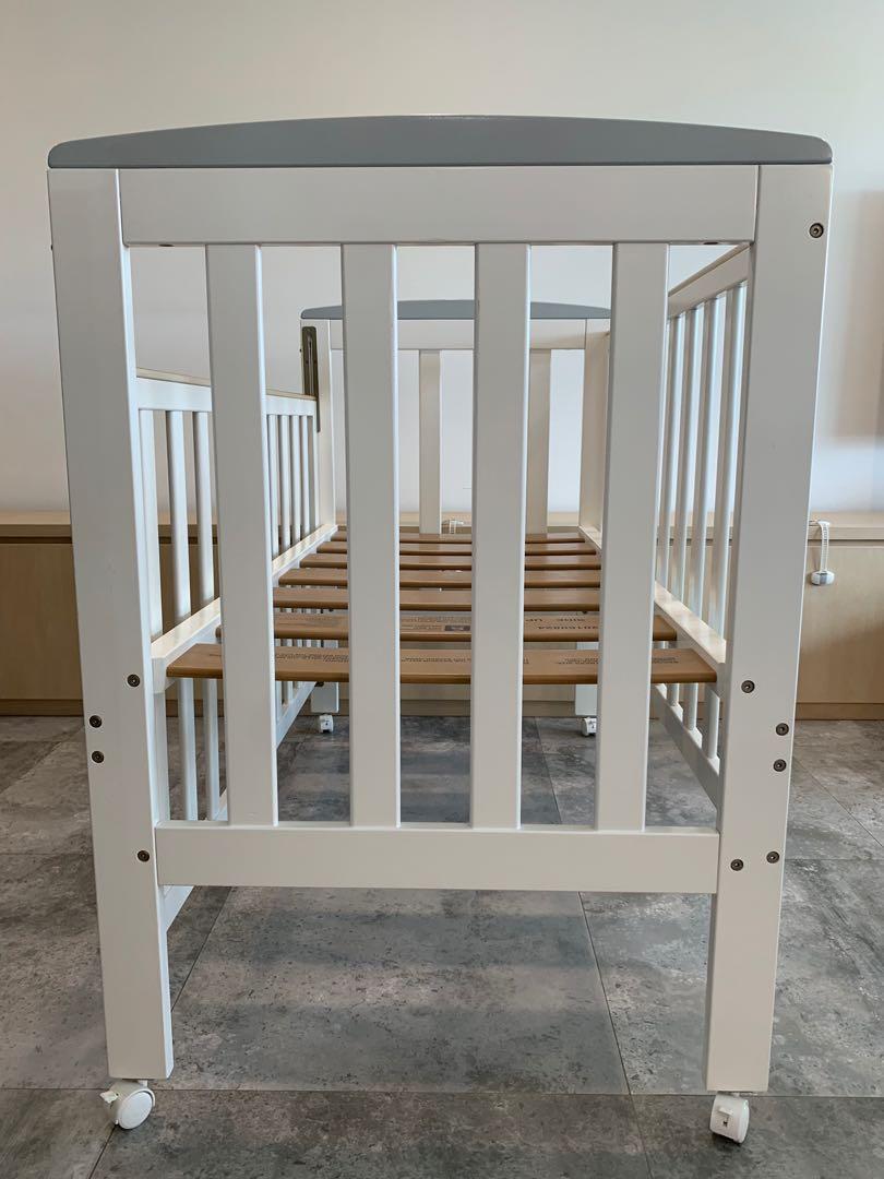 Sussex universal 2025 cot bed