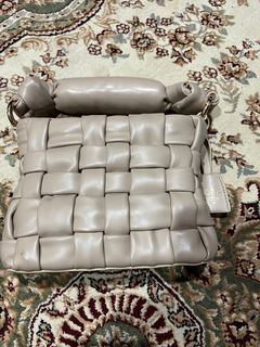 (Category: ) located in . Submitted by feroz25 (Listing ID 1161174682, Image 1). Description: .