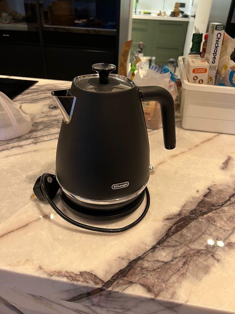 DeLonghi Distinta Moments Black Kettle 1.7l, TV & Home Appliances
