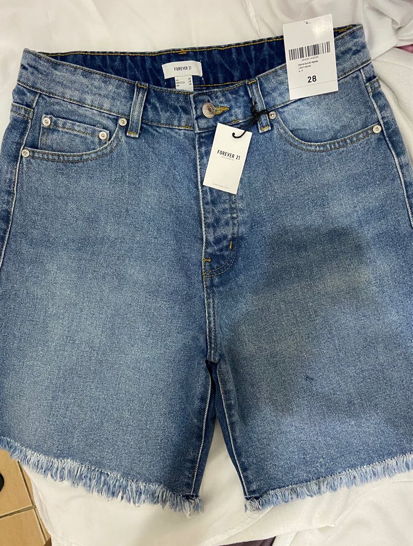 Rise Bermuda Shorts (Light Denim 