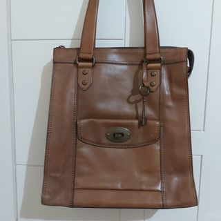 (Kategori: ) berada di . Dikirim oleh preloved_studf (ID iklan 1161211365, Gambar 1). Deskripsi: .