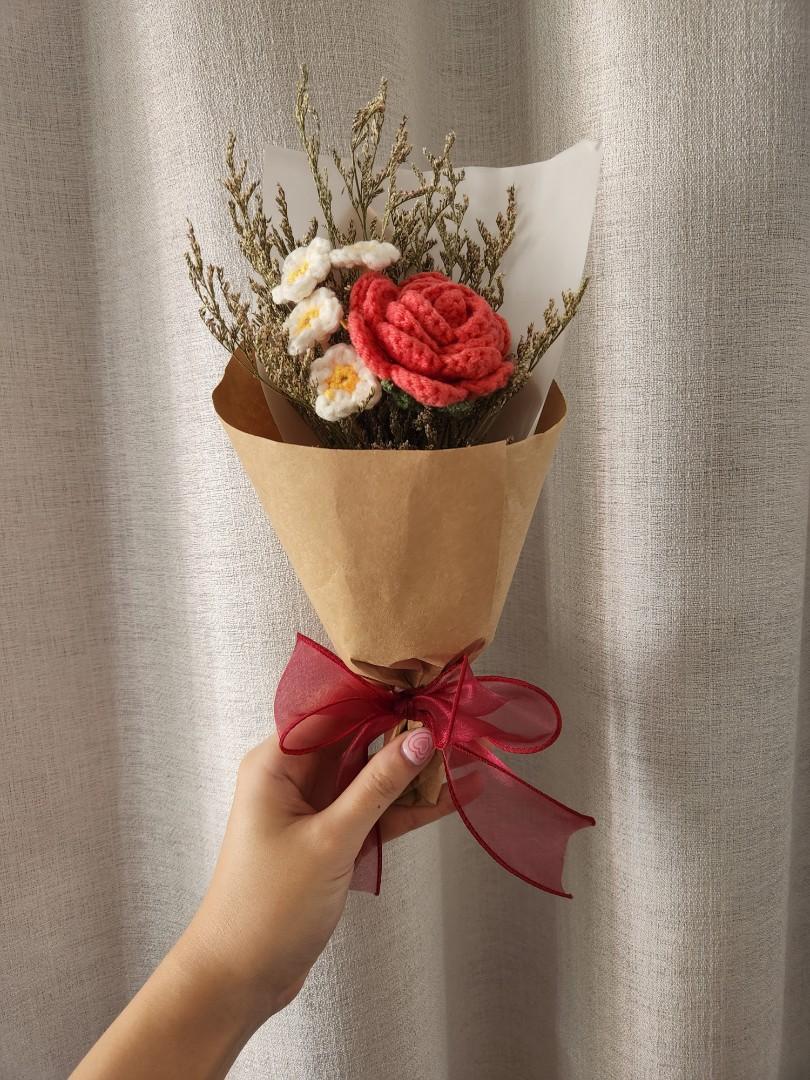 (Limited) Graduation crochet bouquet!, Hobbies & Toys, Stationery