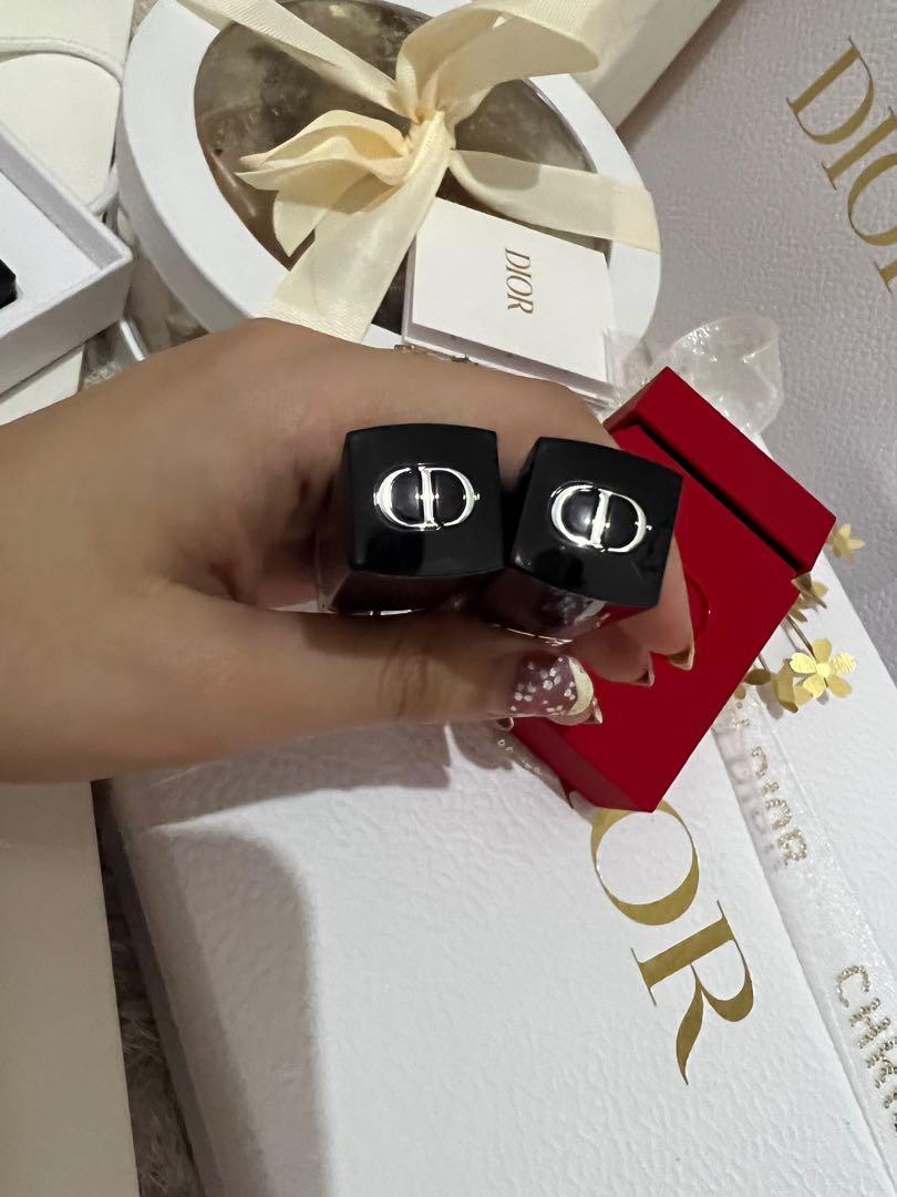 Guaranteed authentic Dior lipstick duo set (Category: Makeup) located in Naga. Submitted by akimadison.ph (Listing ID 1161231744, Image 3). Description: Bnew.
