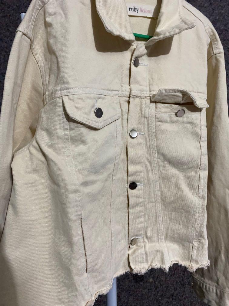 Jaket jeans warna cream, Fesyen Wanita 
