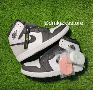 (Category: ) located in . Submitted by dmkicksstore (Listing ID 1161098274, Image 1). Description: .