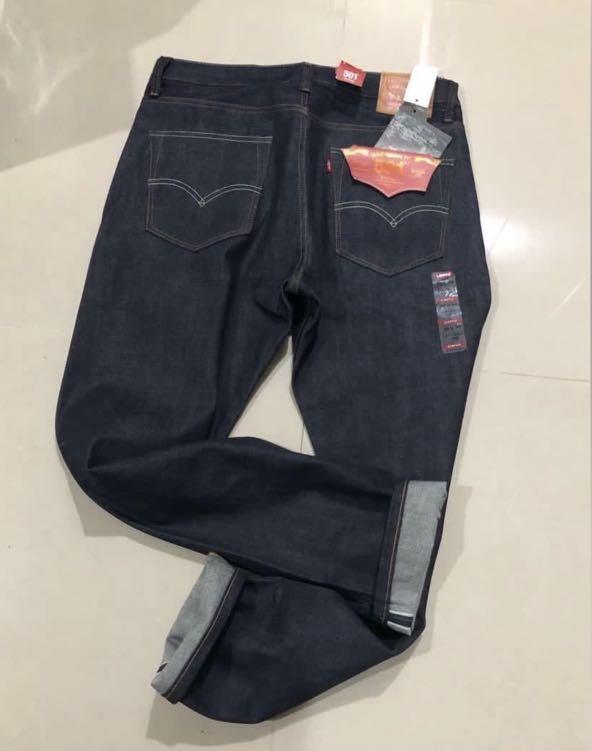 Levi 501 taper top