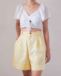 liz claiborne high waist yellow shorts