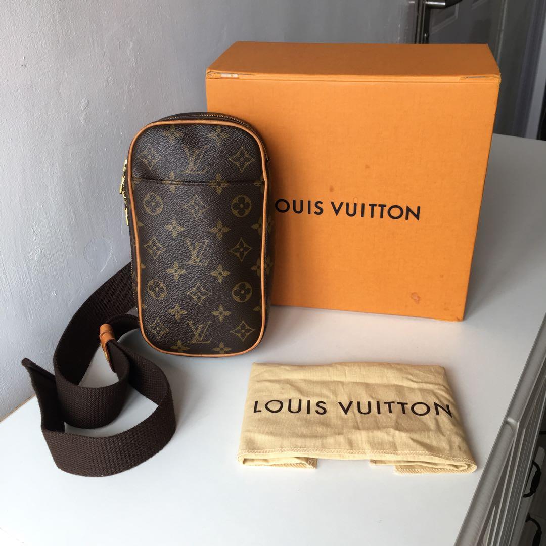 Authentic LOUIS VUITTON  Crossbody Bag, Luxury, Bags & Wallets on  Carousell